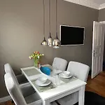 Altbaucharme Deluxe Mit Balkon In Zentraler Lage Daire Kiel