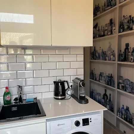 Altbaucharme Deluxe Mit Balkon In Zentraler Lage Appartamento